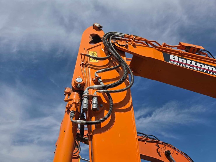 2023-doosan-dx85r-3-image-15