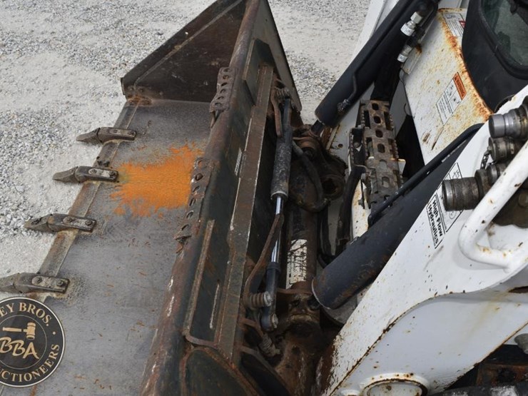 2016-bobcat-t770-image-25