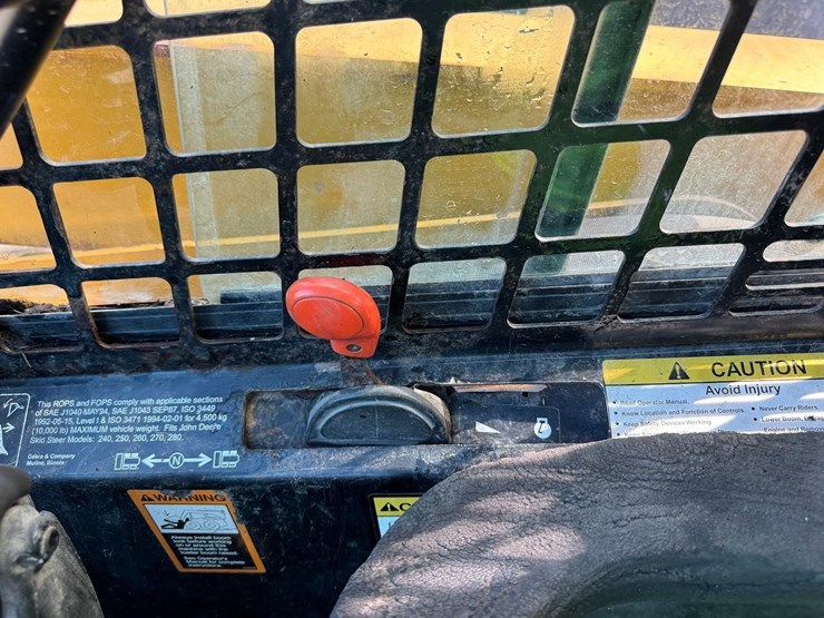 2004-john-deere-280-image-23