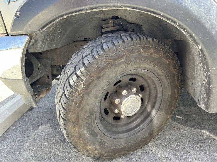 2001-ford-f250-image-12