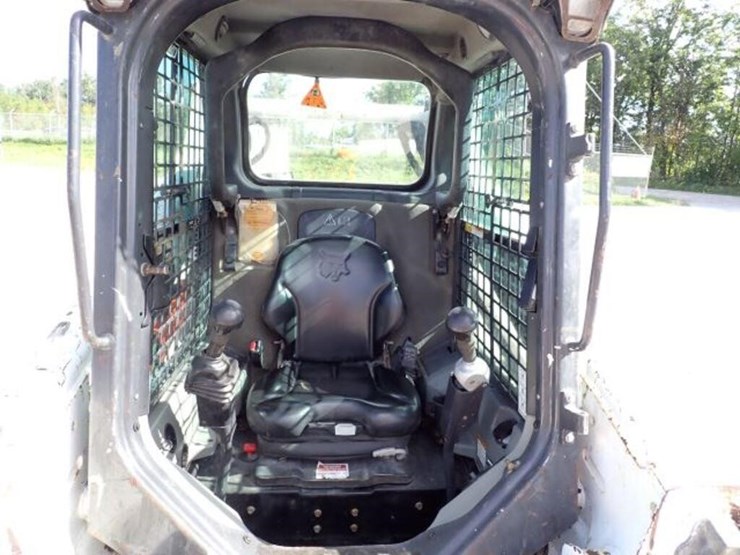 2017-bobcat-t590-image-11