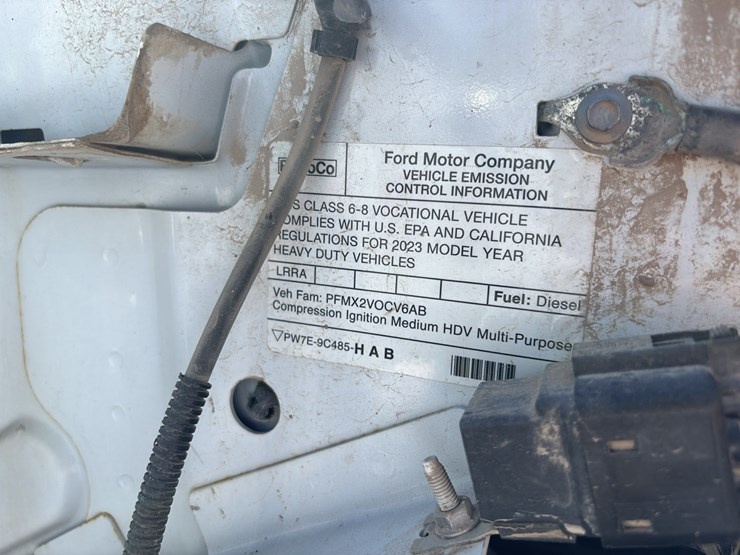 2024-ford-f750-image-27