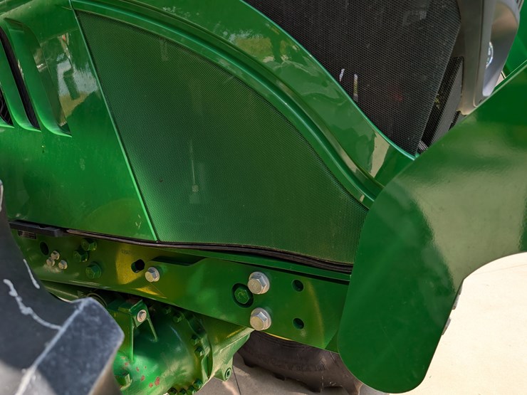 2015-john-deere-6175r-image-56