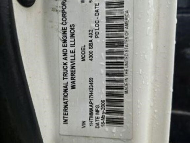 2007-international-durastar-4300-image-27