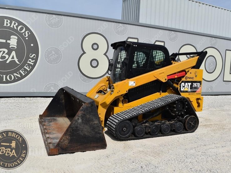 2015-caterpillar-287d-image-12