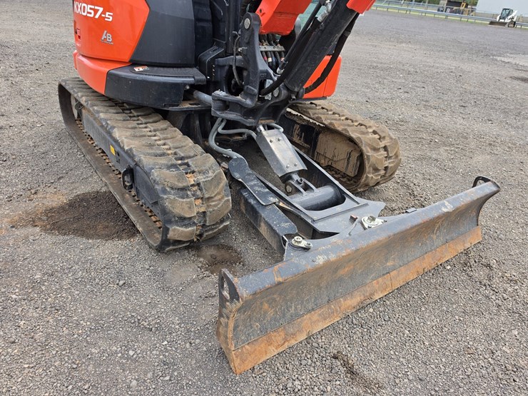 2024-kubota-kx057-5-image-6