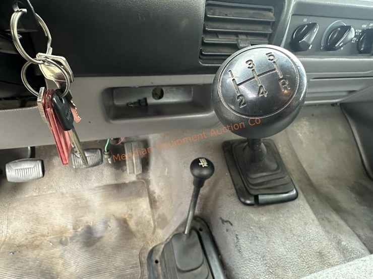 1995-ford-f350-xl-image-33