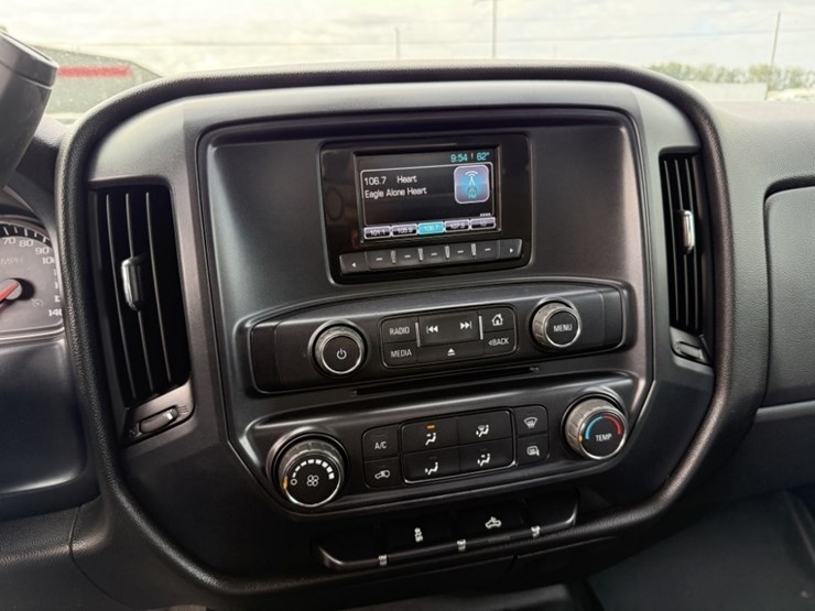 2015-chevrolet-silverado-1500-image-22