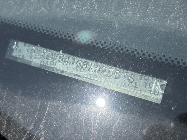 2008-toyota-tundra-image-9