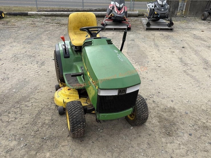 john-deere-gt242-image-4