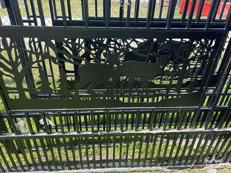 2026-20ft.-bi-parting-iron-gate-deer-style-image-1