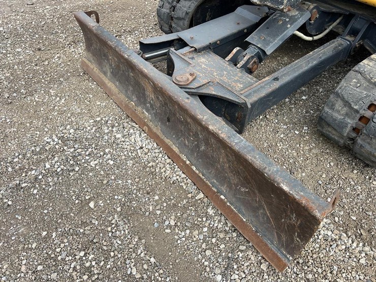 2018-deere-60g-image-9