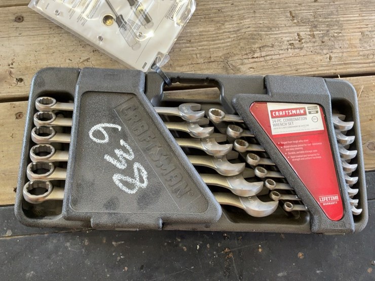 craftsman-standard-combination-wrench-set-and-screwdriver-set-image-2
