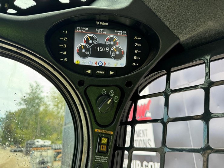 2015-bobcat-s570-image-20