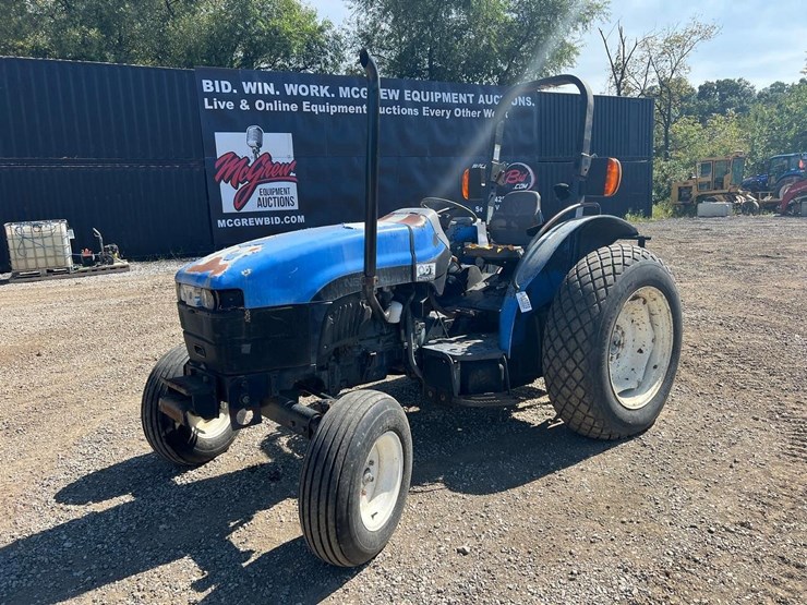 new-holland-tn65-image-1