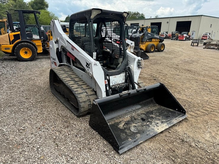 2016-bobcat-t590-image-8