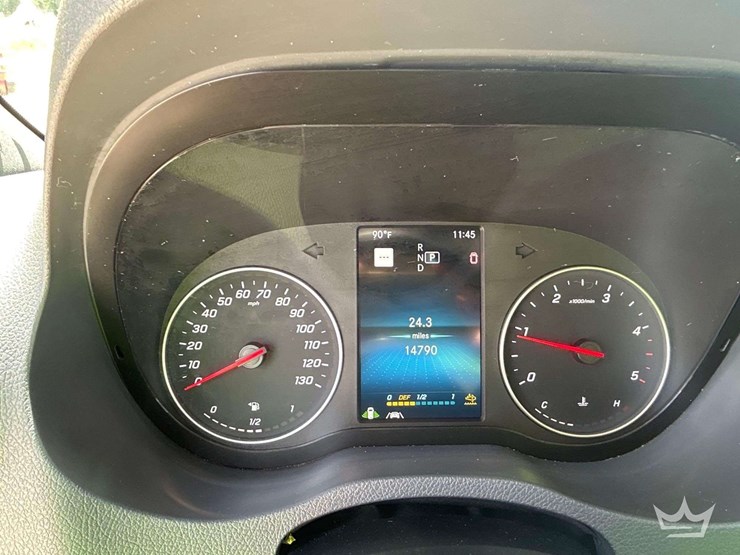 2021-mercedes-benz-sprinter-4500-image-17