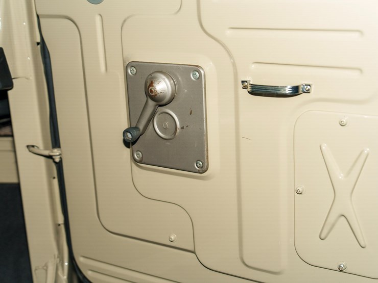 1969-toyota-landcruiser-image-78