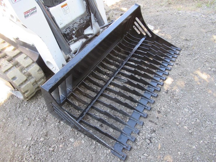 wildcat-72"-skid-steer-skeleton-bucket-image-4