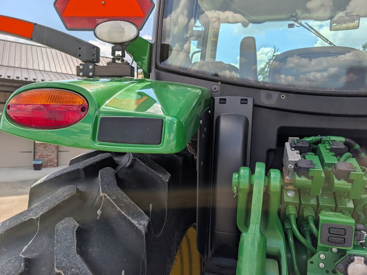 2015-john-deere-6175r-image-42