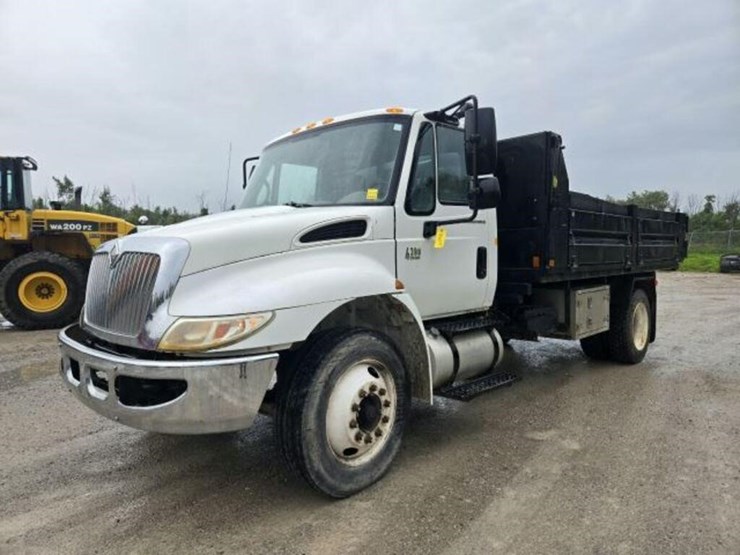 2007-international-durastar-4300-image-1