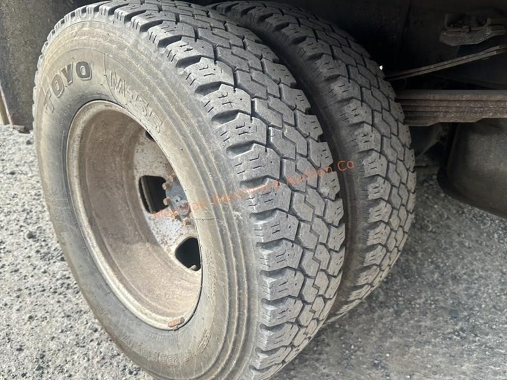 2014-dodge-ram-3500-image-16