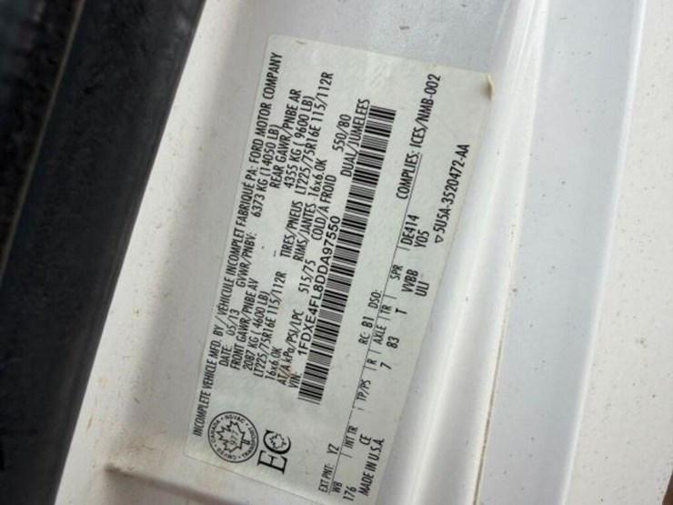 2013-ford-e450-image-8