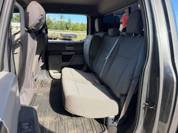 2018-ford-f150-xlt-image-24