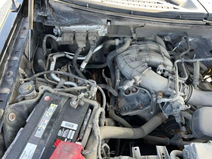 2014-ford-f150-xlt-image-28