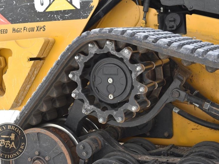 2015-caterpillar-287d-image-42