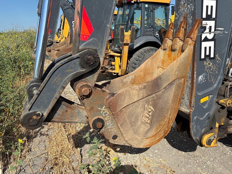2021-deere-710l-image-6