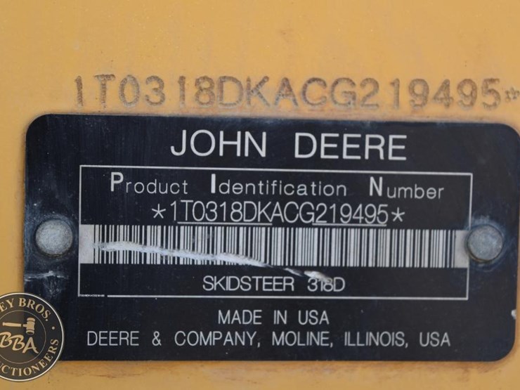 2012-deere-318d-image-21
