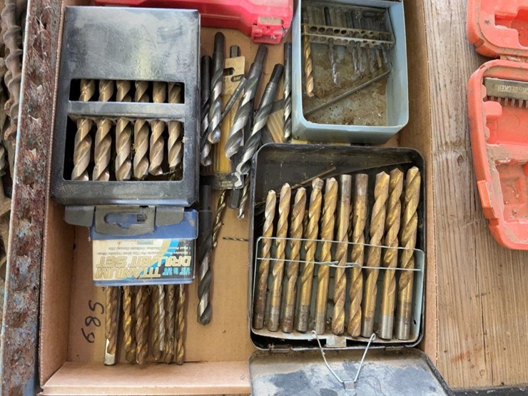 large-assortment-of-drillbits-image-3