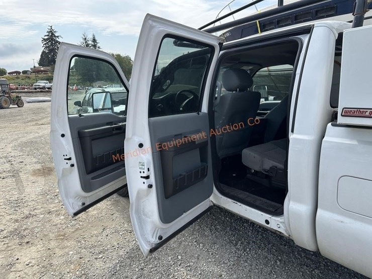 2016-ford-f350-xlt-image-16