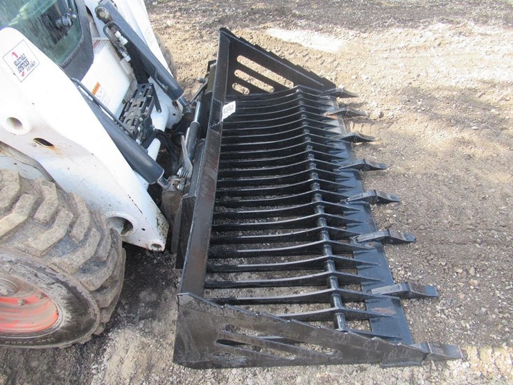 wildcat-80"-skid-steer-skeleton-tooth-bucket-image-5