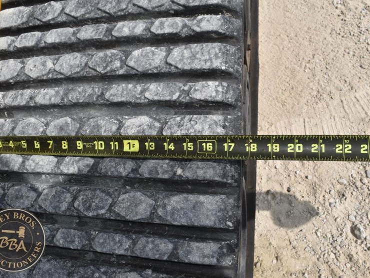 2015-caterpillar-287d-image-24