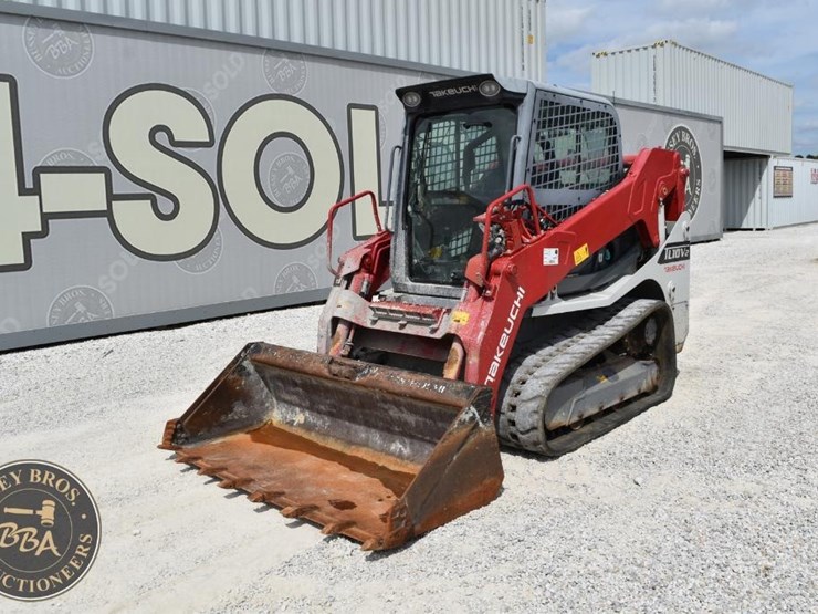 2022-takeuchi-tl10v2-image-9