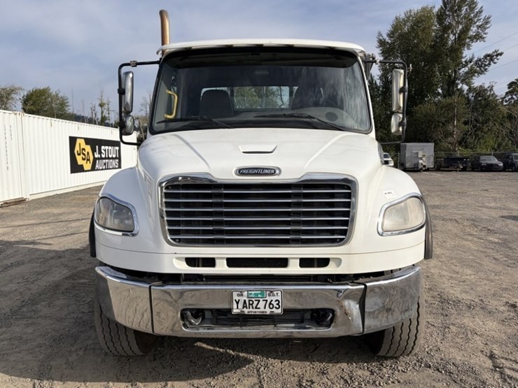 2019-freightliner-m2-t/a-roll-off-truck-image-8