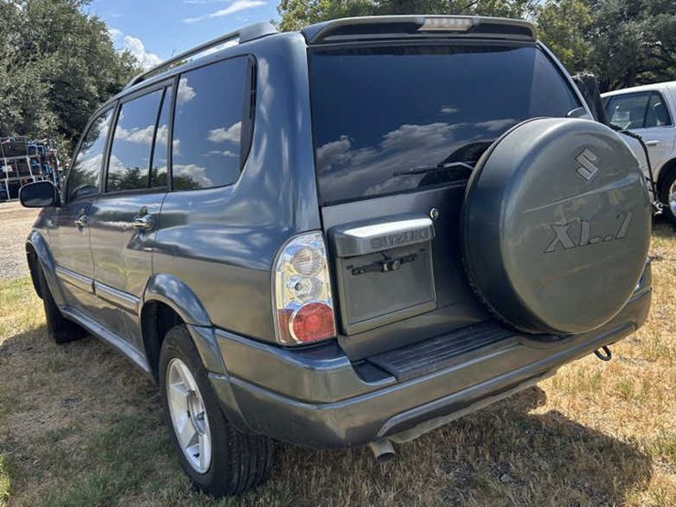 2004-suzuki-xl7-image-6