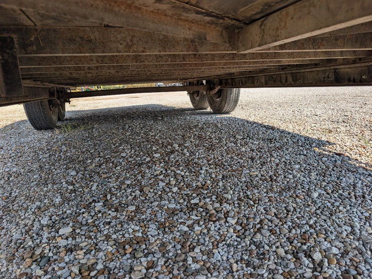 24’-tandem-axle-trailer-image-47