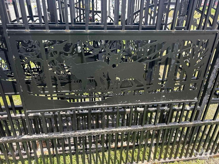 2026-20ft.-bi-parting-iron-gate-deer-style-image-1