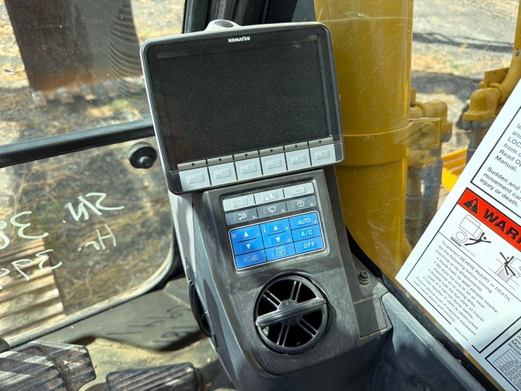2022-komatsu-pc360-lc-11-image-31