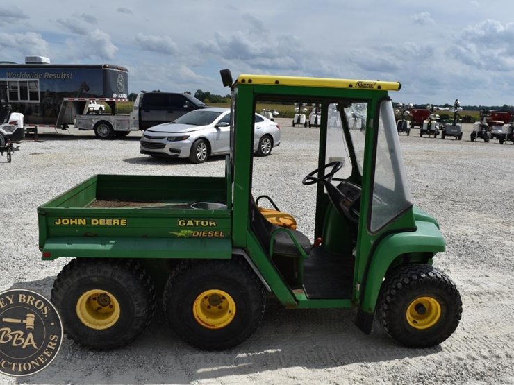 john-deere-gator-image-7