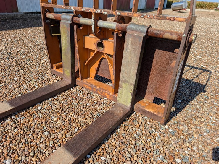 lull-pallet-forks-image-9