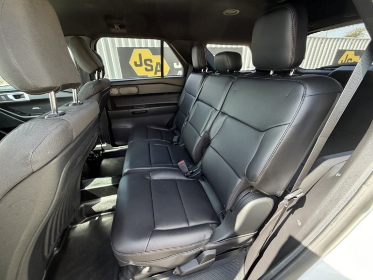 2020-ford-explorer-image-20