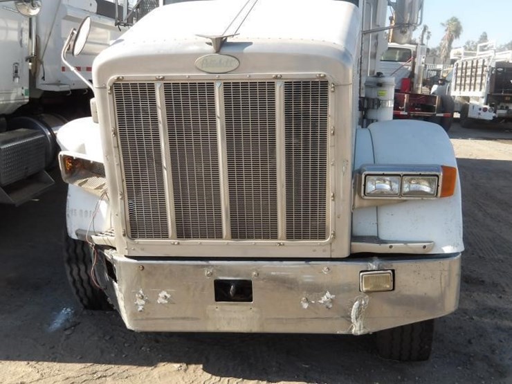 1997-peterbilt-379-image-10