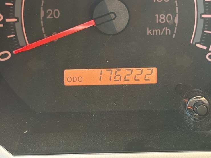 2008-toyota-tundra-image-30