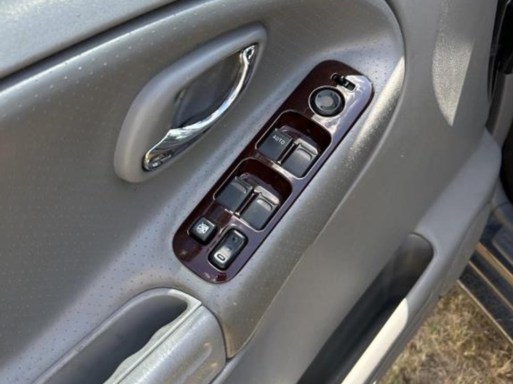 2004-suzuki-xl7-image-7