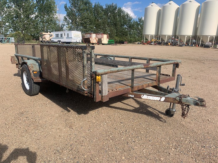 2010-dimond-c-flatbed--trailer-image-3