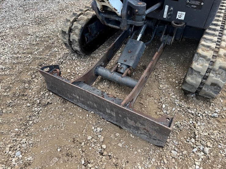 2023-bobcat-e20-image-12